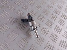 AUDI RS6 C7 4.0 TFSI WTRYSKIWACZ 1079036N