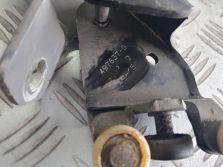 RENAULT KANGOO III 2016 ROLKA PROWADNICA DRZWI PRZESUWNYCH 497637-G