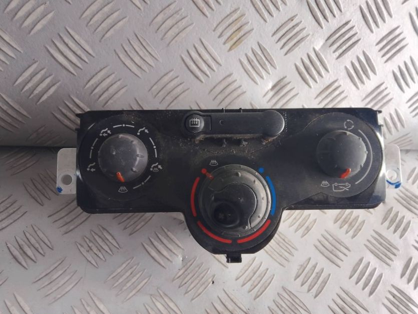 RENAULT KANGOO III 2016 PANEL NAWIEWU KLIMATYZACJI 5N8440100
