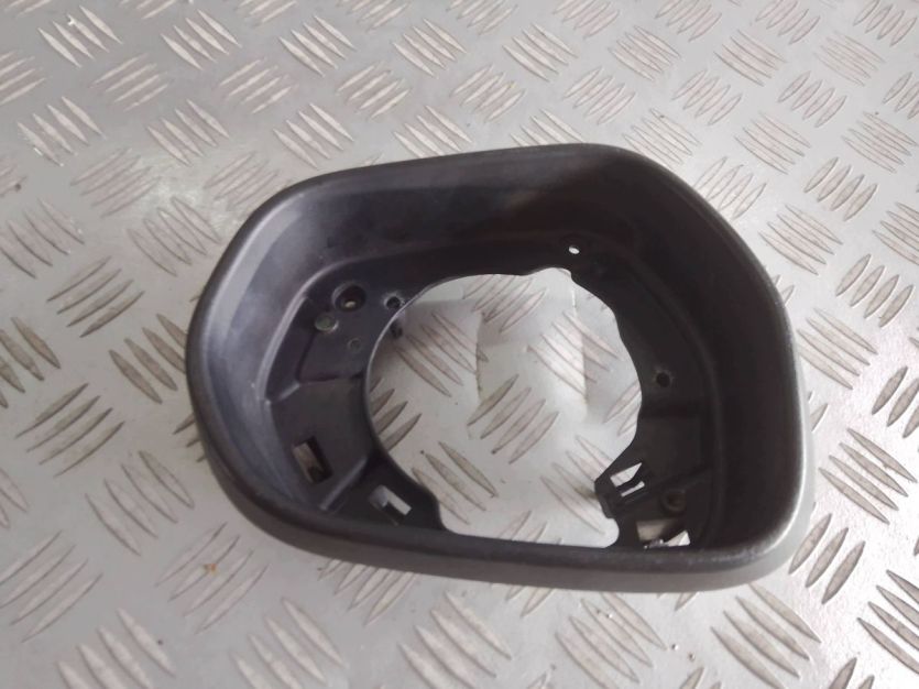 FORD FIESTA 2019 MK8 1.0 PLASTIK OBUDOWA RAMKA LUSTERKA PRAWEGO 8801-022-RH