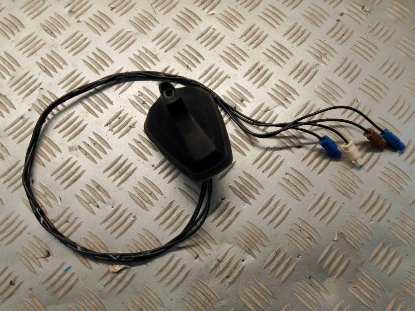 RENAULT CLIO V 5 1.6 E-TECH ANTENA DACHOWA 282175296r