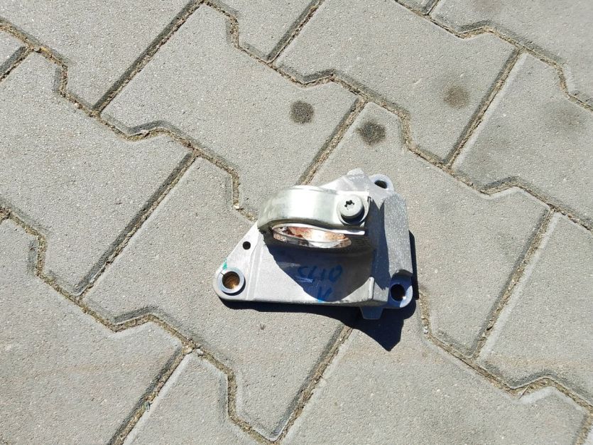 RENAULT CLIO V 5 1.6 E-TECH PODPORA PÓŁOSI ŁAPA 397746410R