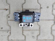 VW GOLF VI 6 1.6 TDI 2012 ŁAPA PODUSZKA MOCOWANIE 1K0199555M