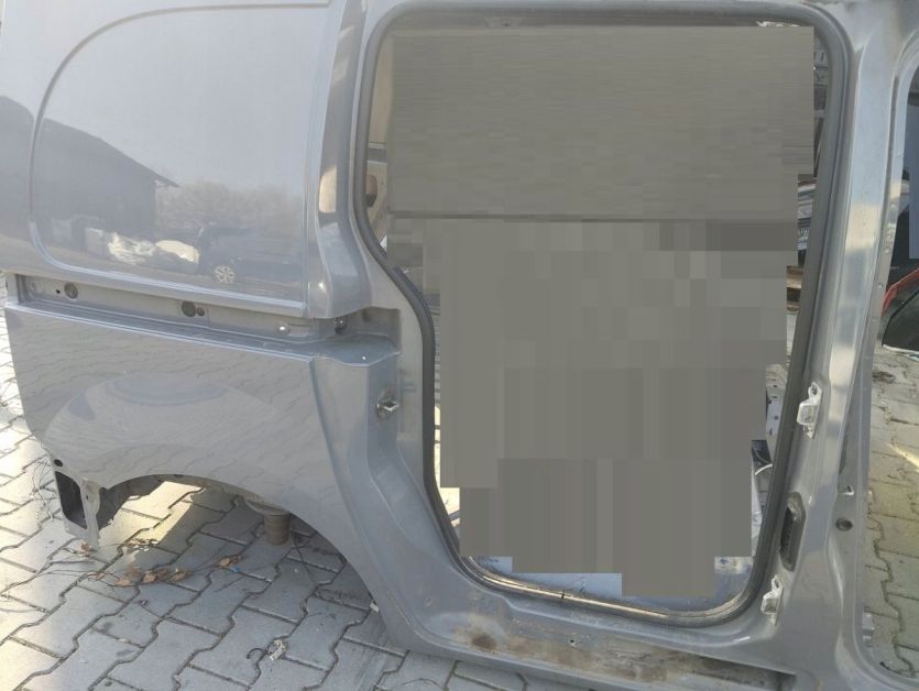 RENAULT KANGOO III 2016 BLOTNIK PRAWY TYL TYLNY CWIARTKA PARAWA PROG