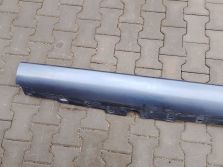 AUDI A8 D3 LISTWA PROGOWA PROGU PRAWA 4E4853860A