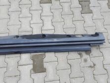 LAND ROVER L322 LISTWA PROGOWA PROGU LEWA 7000301