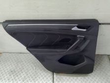 VW TIGUAN II 2023 2.0 TDI BOCZEK TAPICERKA DRZWI LEWY TYŁ 5NN867211