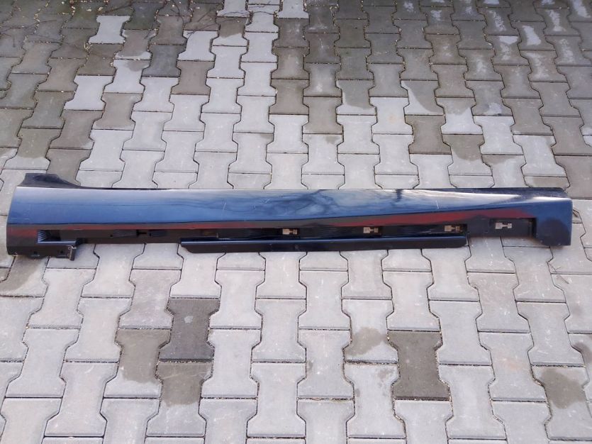 VOLVO V40 II LISTWA NAKŁADKA PROGOWA PROGU PRAWA 31395043