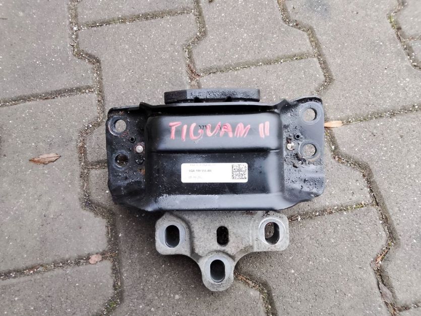 VW TIGUAN II 2023 2.0 TDI PODUSZKA SKRZYNI ŁAPA 5QA199555AN