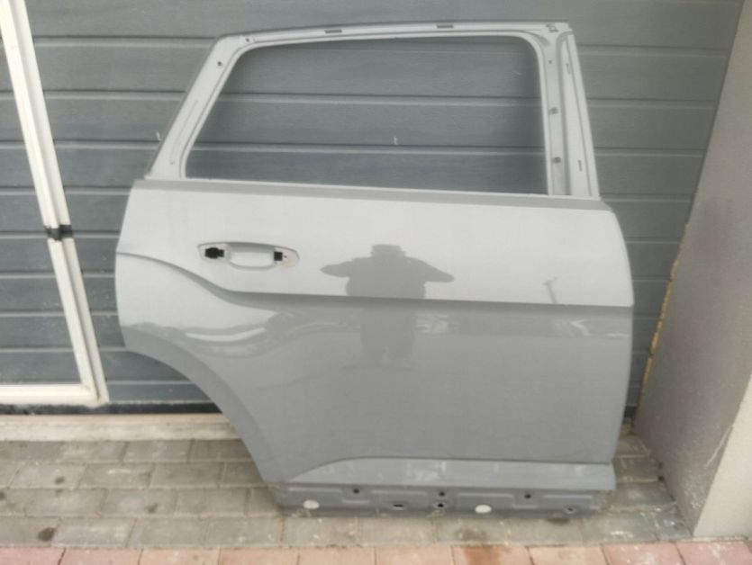 VW ATLAS CROSS SPORT DRZWI PRAWE PRAWY TYL TYLNE LH7J 2022 2025