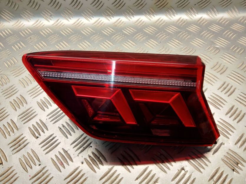 VW TIGUAN II 2023 2.0 TDI LAMPA PRAWY TYŁ PRAWA TYLNA W KLAPE 5NA945308H