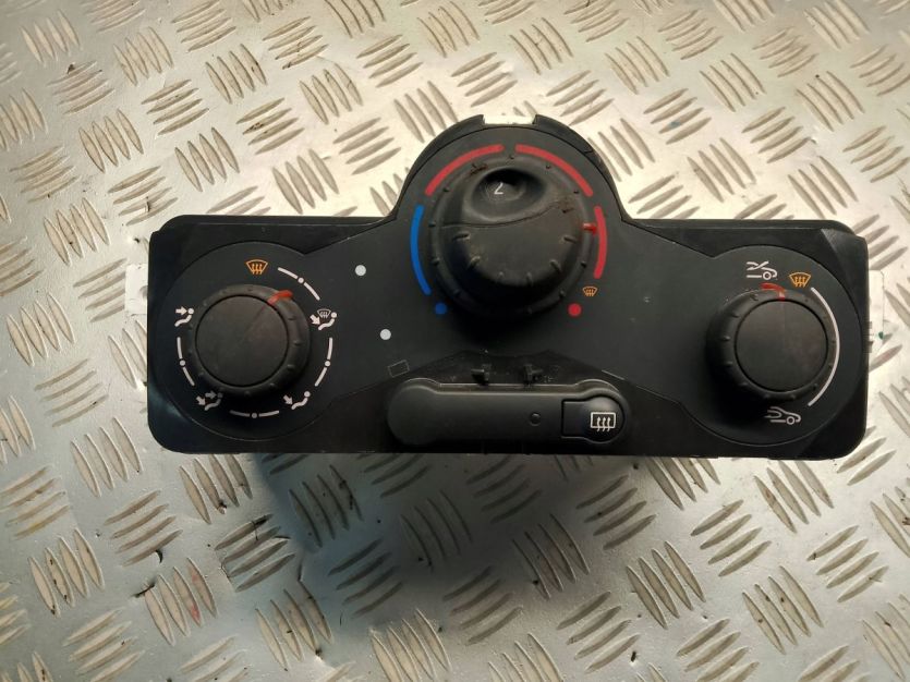 RENAULT CLIO III PANEL STEROWANIA NAWIEWU NAWIEWEM