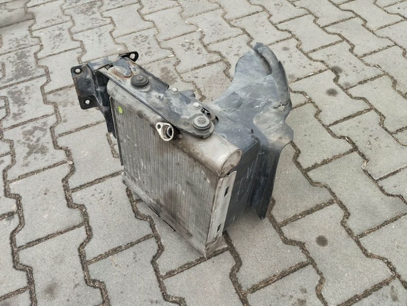 AUDI RS6 RS7 4G CHLODNICA OLEJU PRAWA DODATKOWA WODY POMPA RAMA 4G0117021A