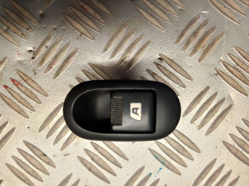 CITROEN C2 C3 PRZEŁĄCZNIK SZYB 96401469XT