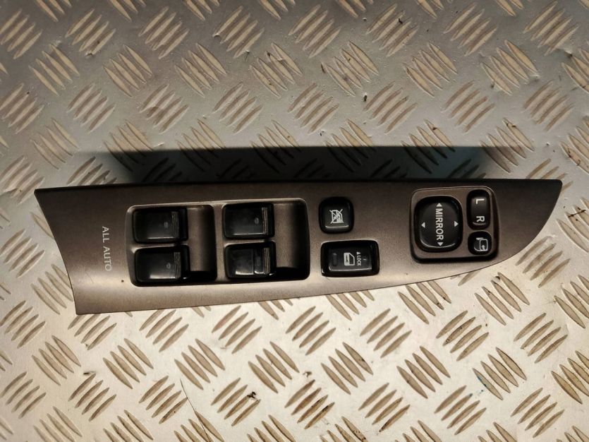 LEXUS IS220 PRZEŁĄCZNIK SZYB LUSTEREK PRAWY UK 84040-53070