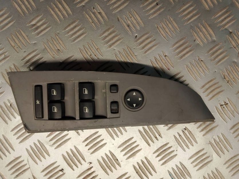 BMW E60 PRZEŁĄCZNIK PANEL SZYB LUSTEREK LEWY PRZÓD 6951911