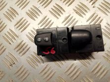 NISSAN JUKE I F15 PRZEŁĄCZNIK SZYB PANEL PRAWY PRZÓD 25411-1KA5A