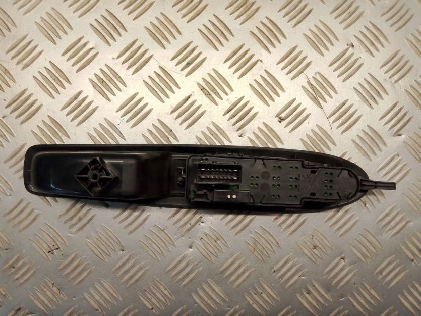 CITROEN DS3 PRZEŁĄCZNIK PANEL SZYB LUSTEREK LEWY PRZÓD 98012509XT
