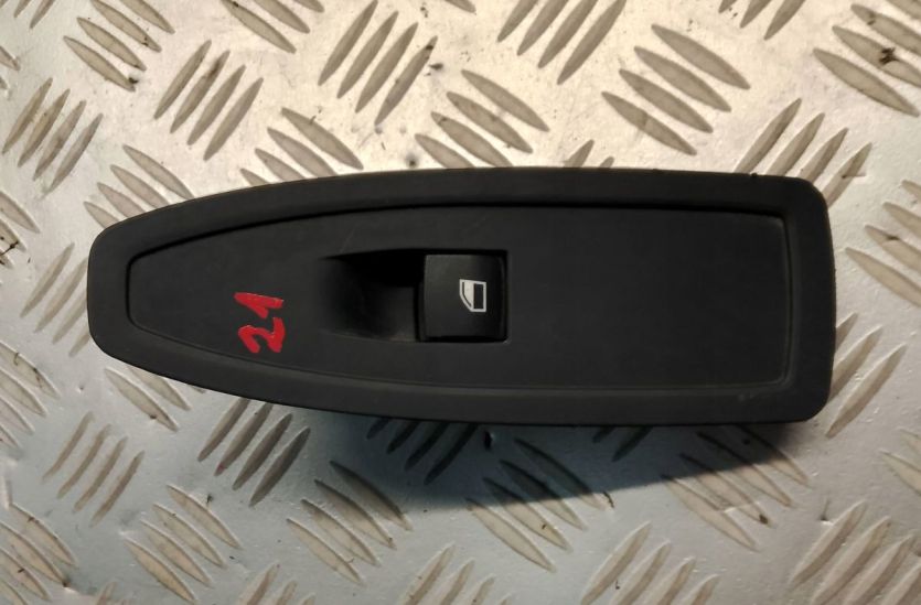 BMW F20 F21 F30 PRZEŁĄCZNIK PANEL SZYB 9208107