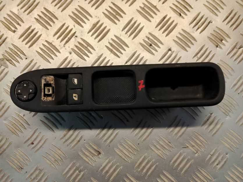PEUGEOT 207 PRZEŁĄCZNIK PANEL SZYB LUSTEREK LEWY PRZÓD E29860-06