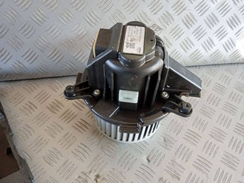 PEUGEOT EXPERT IV 2.0 HDI DMUCHAWA WENTYLATOR NAWIEWU 5P1330400