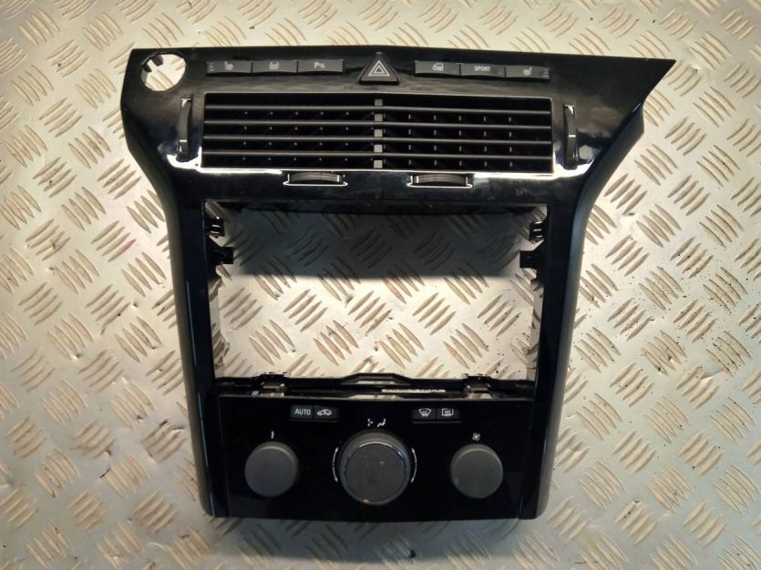 OPEL ASTRA H GTC 2009 PANEL PRZEŁĄCZNIK KLIMATYZACJI 13100119 grzane fotele
