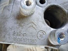 PEUGEOT 2008 I 1.6 HDI ŁAPA MOCOWANIE ALTERNATORA 9804121180