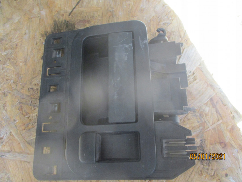 VW TRANSPORTER T5 KLAMKA DRZWI LEWY TYŁ