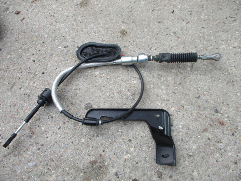 NISSAN JUKE 1.6 DIG-T 4X4 LINKA ZMIANY BIEGÓW