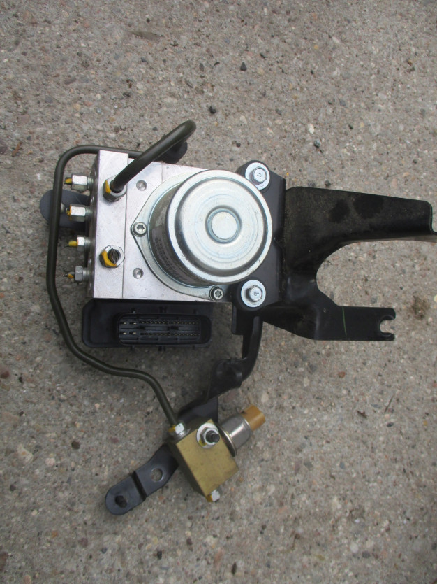 NISSAN JUKE 4X4 POMPA ABS 47660 1KC1A