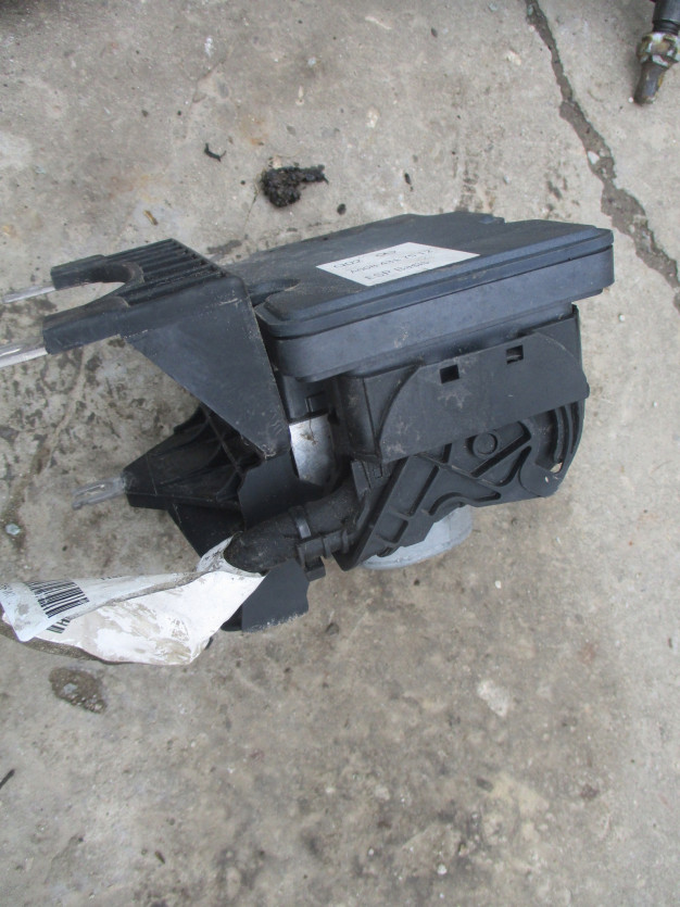 B-KLASA W246 B180 POMPA ABS A0084217512