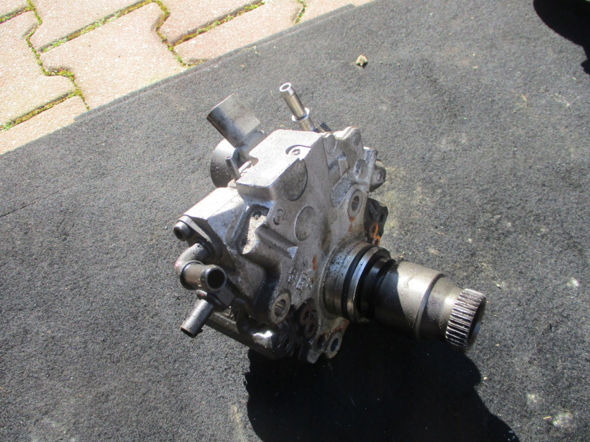 B-KLASA W246 1.8 CDI 109 KM POMPA WTRYSKOWA