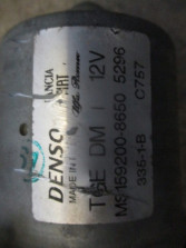 LANCIA DELTA III 2012 SILNICZEK WYCIERACZEK PRZÓD