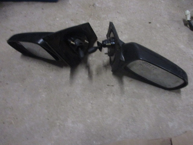 YARIS I 99-03 LUSTERKO LEWE MANUALNE