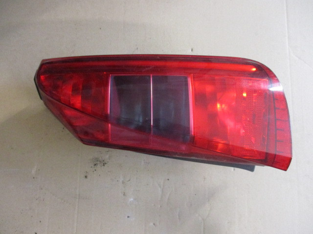 LANCIA MUSA LAMPA PRAWY TYŁ