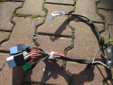 DACIA DUSTER 2011 R. PRZEKAZNIK INSTALACJA