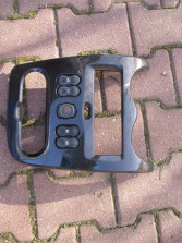 DACIA DUSTER 2011 R. RAMKA PRZEŁACZNIKI SZYB