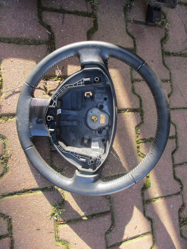 DACIA DUSTER 2011 R. KIEROWNICA