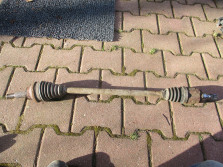 DACIA DUSTER 2011 R. 1.5 DCI 4X4 PÓŁOŚ PRAWY TYŁ