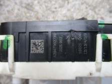 B-KLASA W246 B180 ZAMEK LEWY TYŁ A2047302735