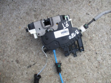 B-KLASA W246 B180 ZAMEK PRAWY TYŁ A2047302835