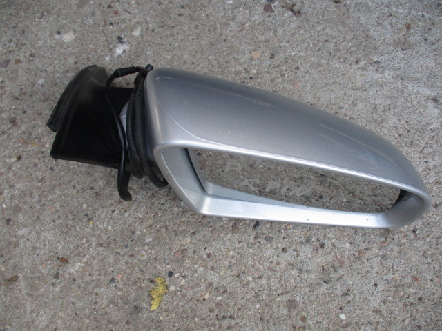 AUDI A4 B6 SEDAN LUSTERKO PRAWE 5PIN EUROPA