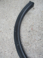 NISSAN JUKE 1.6 DIG-T SIERP PRAWY TYŁ LISTWA