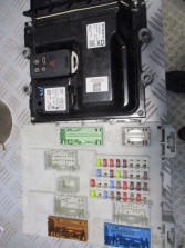 VOLVO V40 D2 2.0 D 15R KOMPUTER STEROWNIK 31452623