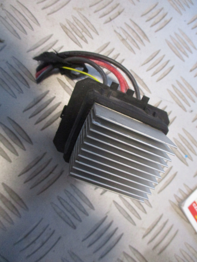 RENAULT MEGANE III duster REZYSTOR