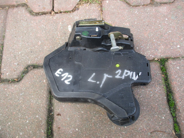 COROLLA E12 02-07 5D ZAMEK LEWY TYŁ