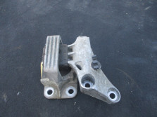 MEGANE III 1.4 TCE PODUSZKA SILNIKA