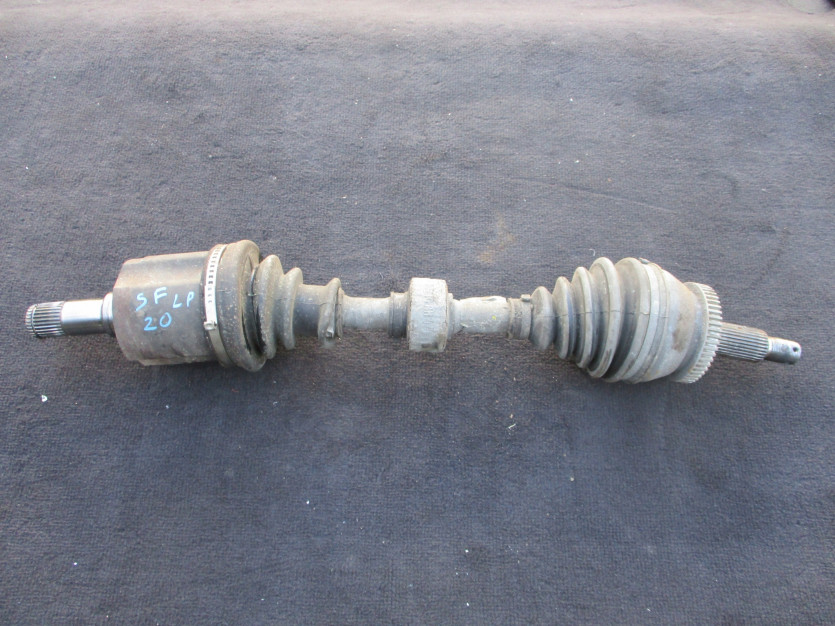 SANTA FE II LIFT 2.0 CRDI PÓŁOŚ LEWY PRZÓD