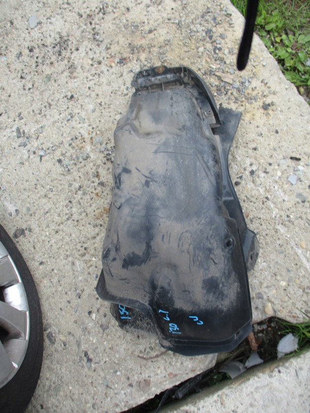 HYUNDAI I30 CW NADKOLE LEWY TYŁ