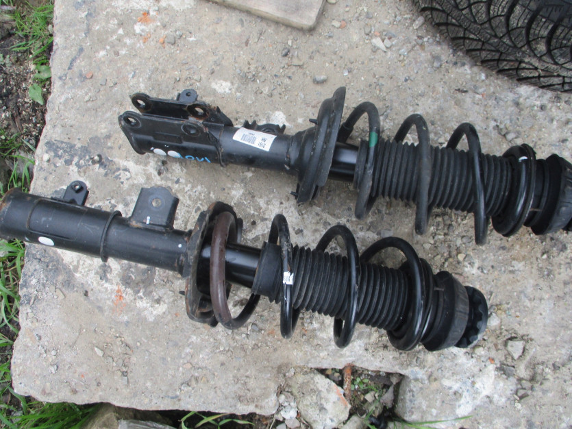 HYUNDAI I10 II 2017 R. AMORTYZATOR PRAWY PRZÓD